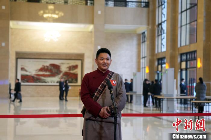 珠峰队长苏拉王平：带动藏族民众通过冰雪运动